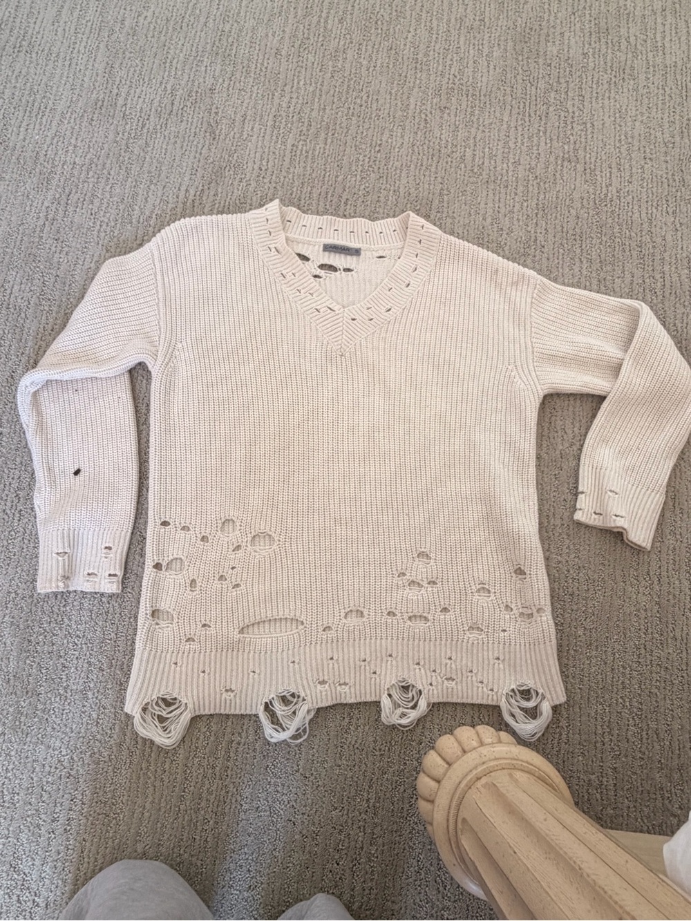 LF Distressed V-Neck Sweater - Cream